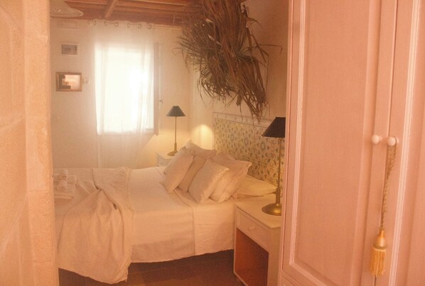 Luxury Double Room, Patio, Garden View