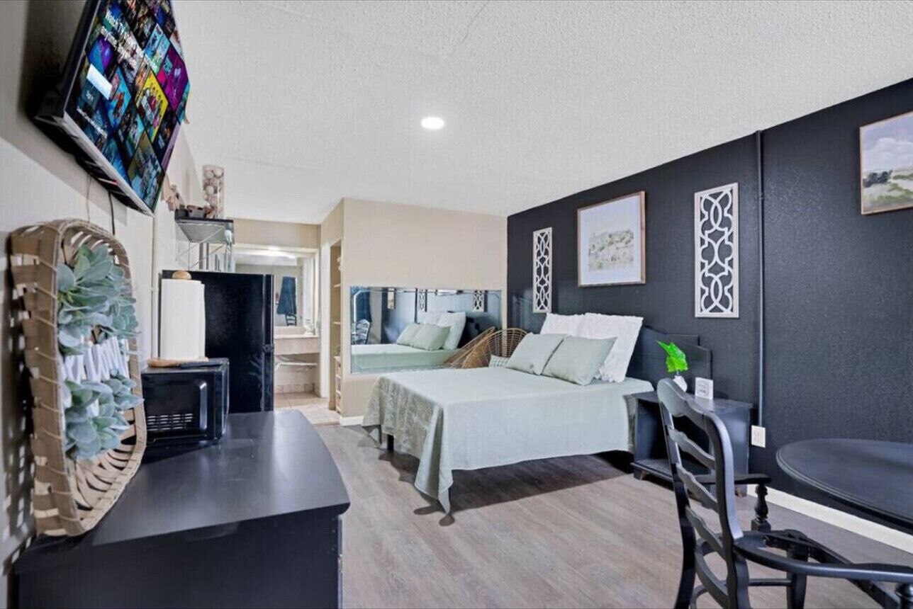 1 quarto, Wi-Fi de cortesia, roupa de cama