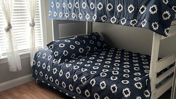 3 Schlafzimmer, Bügeleisen/Bügelbrett, WLAN, Bettwäsche