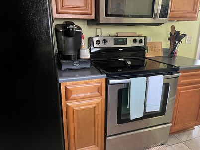 The Lewis House, Charming 3-bedroom house with WiFi and AC in lovely Leland.