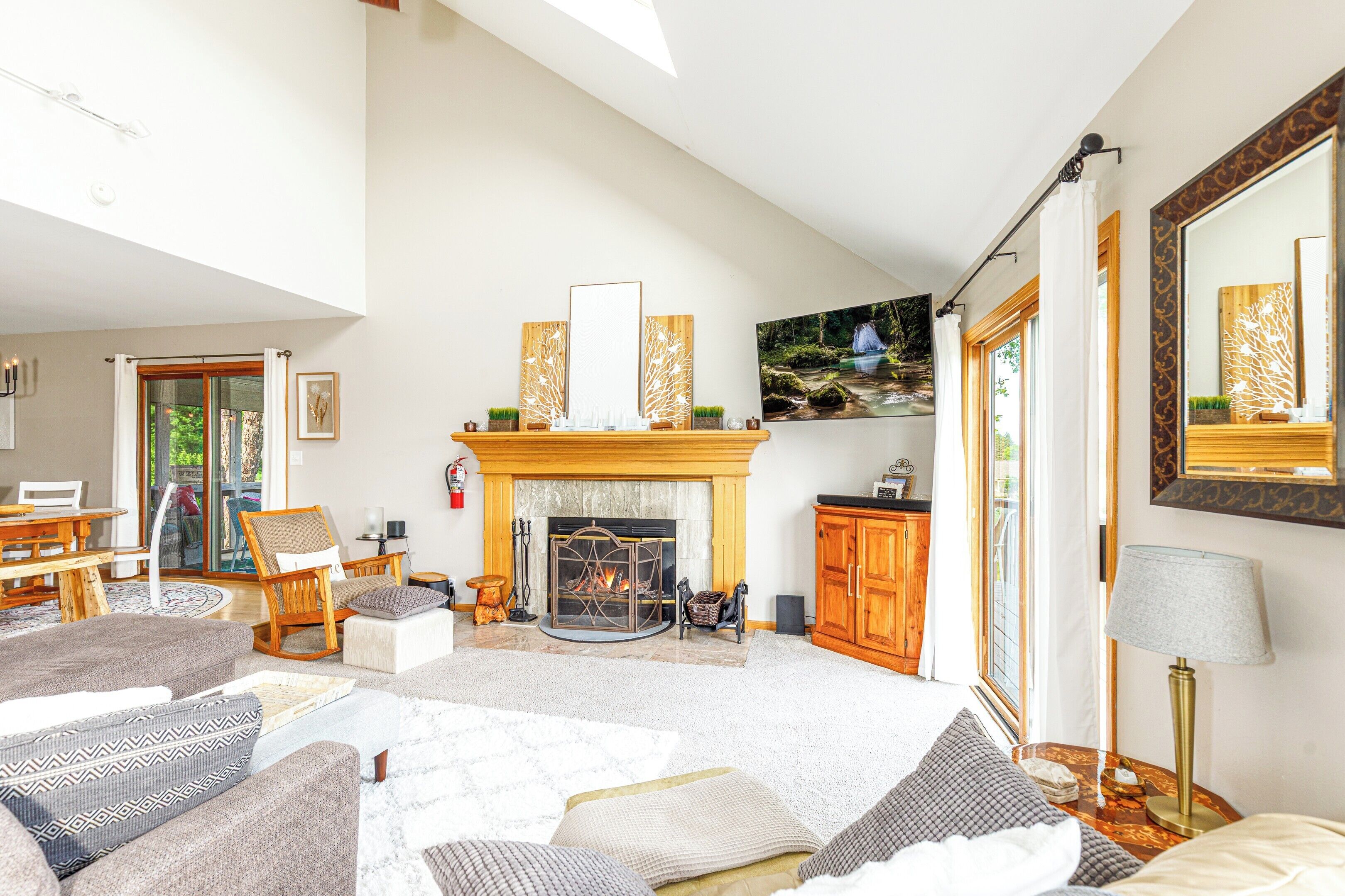Spacious 3br*ensuites | Hot Tub*fire Pit*game Room*coffee Bar*stunning Sunsets! - Galena, IL
