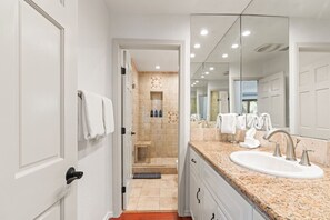 Hair dryer, towels - Coachella Casa Spanish-Style Oasis with Pool in Indio (Indio)
