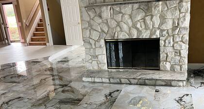 Spacious 5-bedroom villa in pleasant Setauket- East Setauket with WiFi, AC