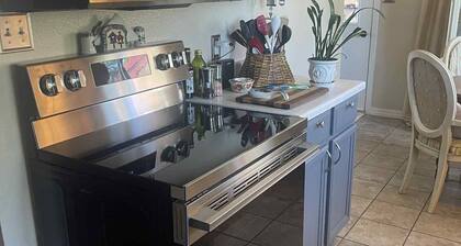 Charming 4-bedroom house with WiFi, AC in beautiful Great Falls