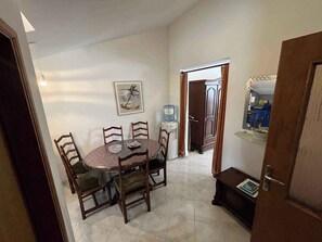 Dining - Holiday apartment near the sea (Jadranovo)
