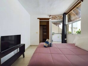 Room amenity - Chic 1BR With Pool & Parking Close to ADO (Playa del Carmen)