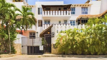 Apartment, 1 Bedroom, Accessible, Balcony | Exterior