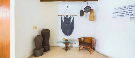 Apartment, 1 Bedroom, Accessible, Balcony | Living room