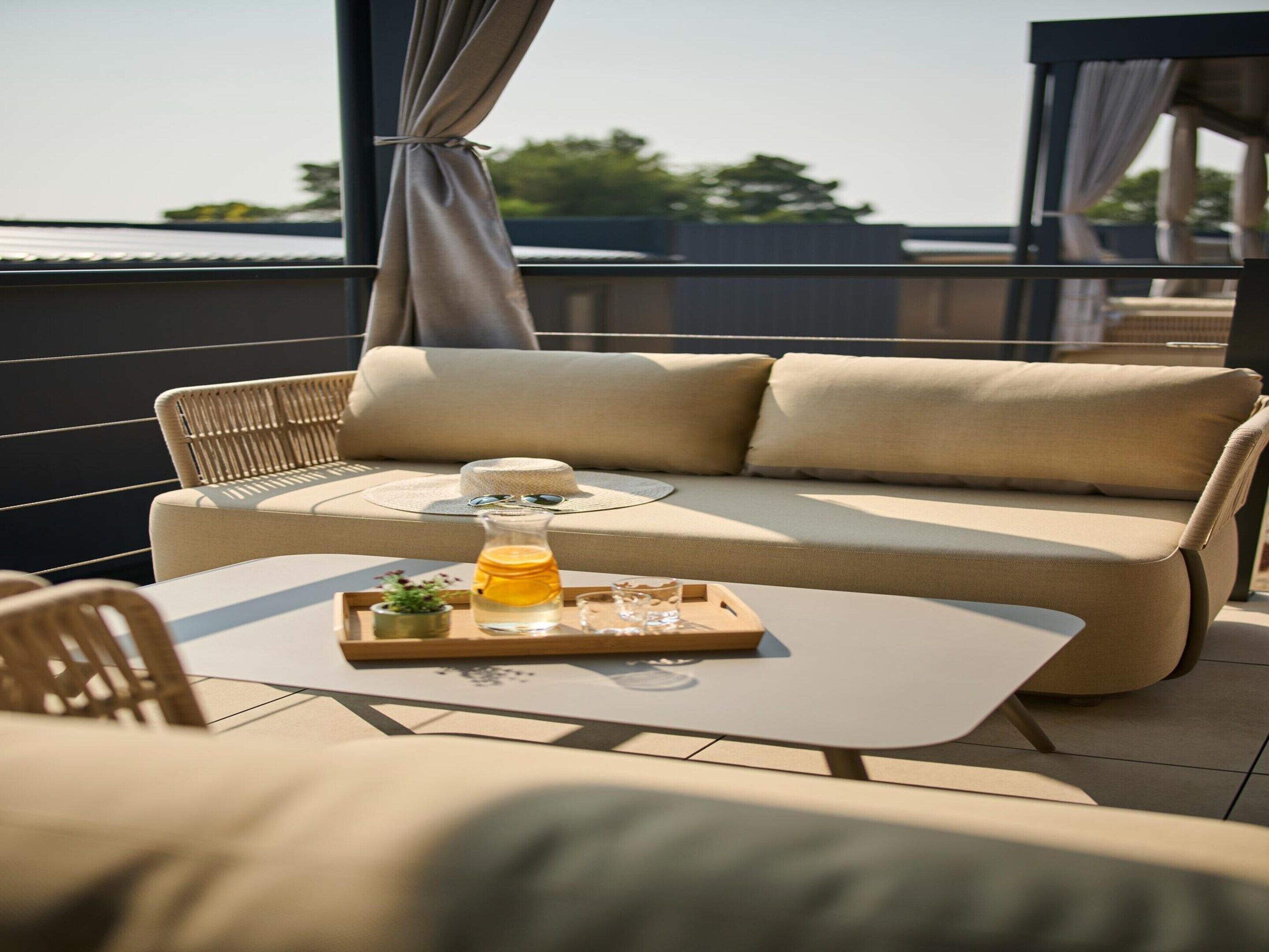 Mobile Home | Balcony
