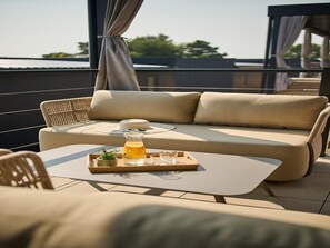 Mobile Home | Balcony