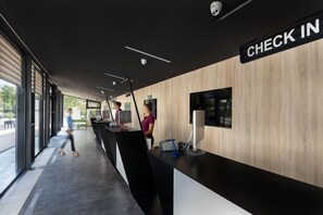 Mobile Home | Reception