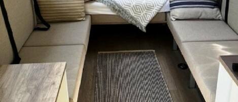 บ้านเคลื่อนที่ | 1 ห้องนอน, ตกแต่งพิเศษโดยเฉพาะ