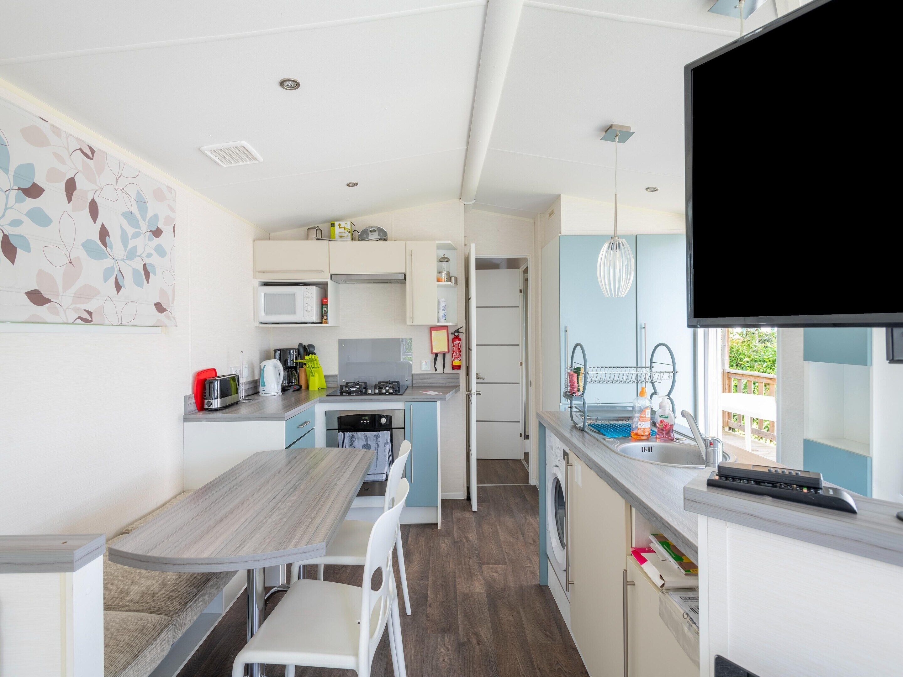 Mobile Home | Private kitchen