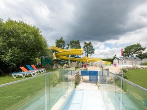 Mobile Home | Children’s area