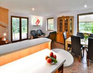 Mobile Home | Dining - Villa in Swiecianowo Near Ostrowieckie Lake (Malechowo)