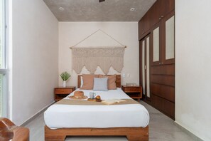 2 bedrooms, iron/ironing board, travel cot, free WiFi - Fantastic 2BR Retreat with Lush Patio & Private Plunge Pool in Tulum Center (Tulum)