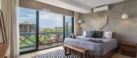 1 غرفة نوم ومكتب ومكواة/لوح كي وسرير سفر