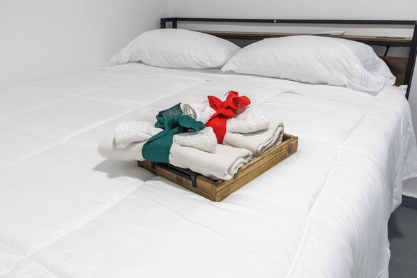 2 bedrooms, iron/ironing board, free WiFi, bed sheets - An Italian touch in the Caribbean (San Juan)