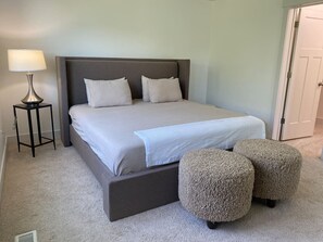 4 slaapkamers, een bureau, gratis wifi, beddengoed