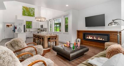Longhorn Townhome in Downtown Victor