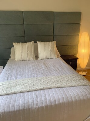 2 chambres, lit parapluie, Wi-Fi gratuit, draps fournis