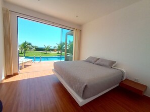 4 quartos, ferros/tábuas de passar roupa, Wi-Fi, roupa de cama