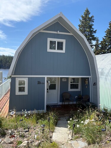 Blue Sky Cabin on Lake!