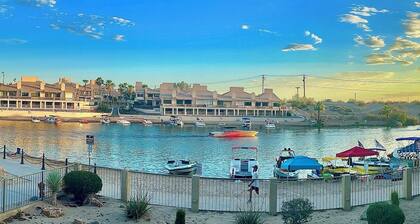 NEWLY REMODELED! 2bd, 2bath @Kingsview w.Beachfront View of the Channel