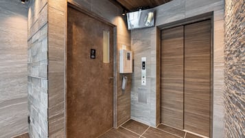 Quầy tiếp tân