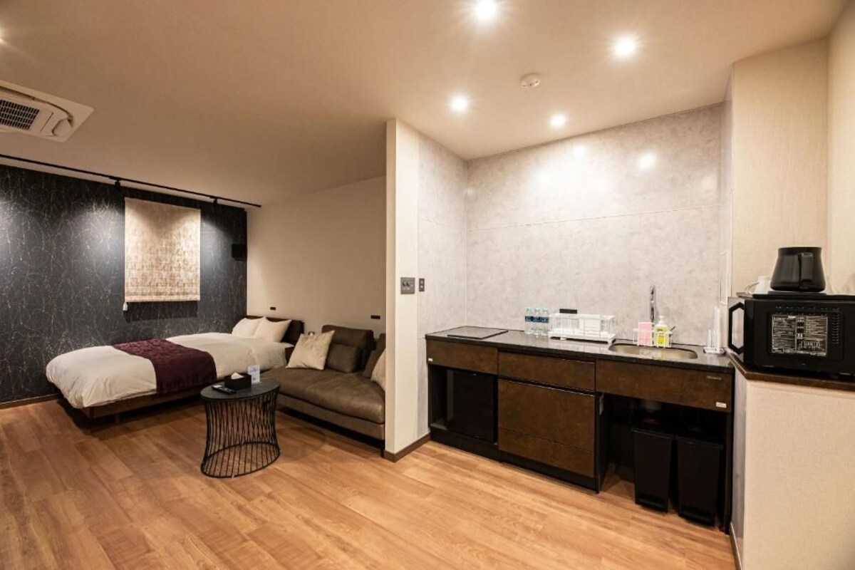 Deluxe Room | WiFi (free), bed sheets