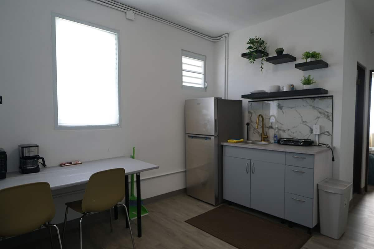 舒適套房 | 客廳 | Netflix、Hulu、串流服務