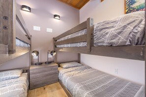 2 chambres, fer et planche Ă repasser, accĂšs au Wi-Fi (inclus)