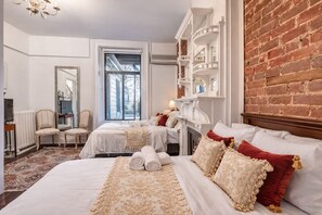 8 bedrooms, desk, iron/ironing board, free WiFi