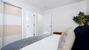 熨斗/熨衫板、免費 Wi-Fi、床單