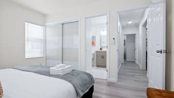 3 habitaciones, tabla de planchar con plancha y wifi gratis