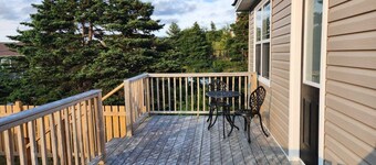 Le Petit Pouch Cove, cute 3 Bed house with ocean views, 15 mins from St John's!