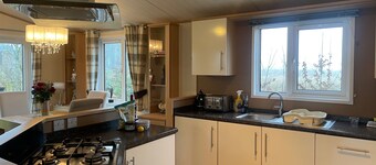 Lilac Lodge Retreat for 6, Set in One Acre of Land