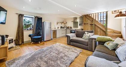 Meagill Cottage a Cozy retreat with hot tub