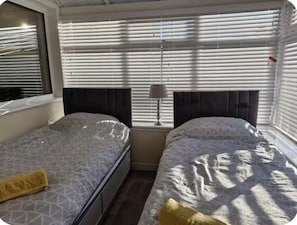 3 bedrooms, WiFi, bed sheets