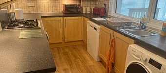 3 bedroom house ideal for contractors sleeps 6