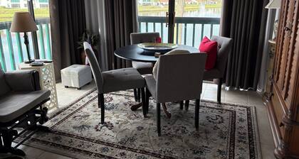 3-bedroom condo in fabulous Sebring WiFi, AC, fitness room
3 Month stay Min