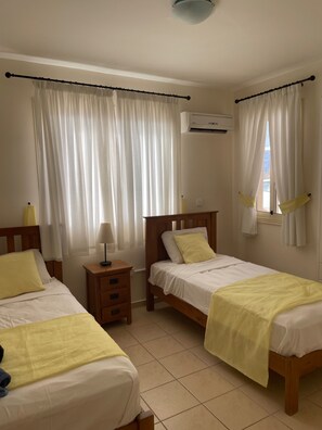 2 bedrooms, iron/ironing board, WiFi, bed sheets