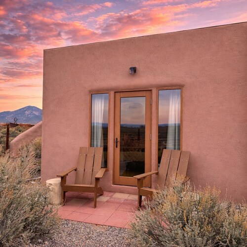 Endless Sage / Stunning Views / Spa / Records