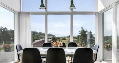 "Jonce" - 800m from the sea by Interhome
