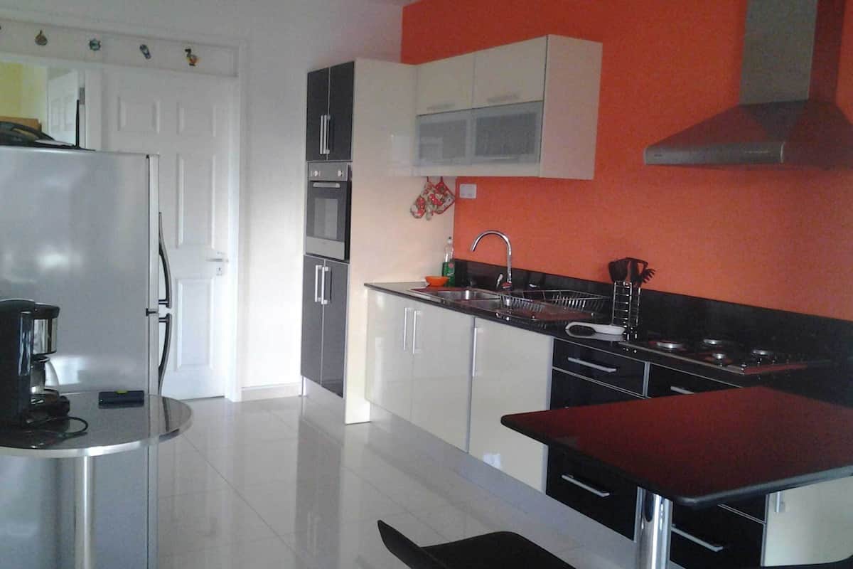 Apartment, Balcony, Courtyard View | Private kitchen