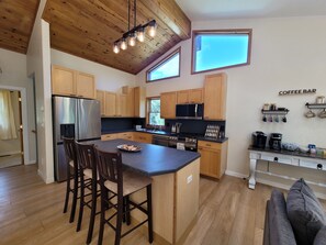 Mikrowelle, Ofen, Herdplatte, Geschirrspüler