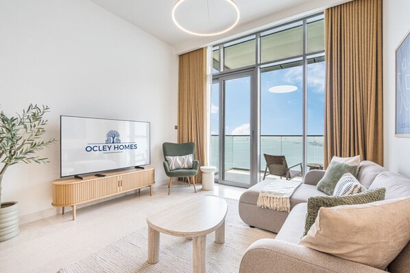 Smart TV - Anwa by Omniyat, 1503 | 1BR (Dubai Maritime City)