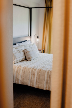 1 Schlafzimmer, Reisekinderbett, kostenloses WLAN, Bettwäsche
