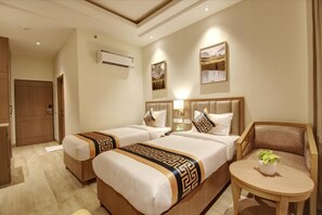 Comfort Triple Room, City View