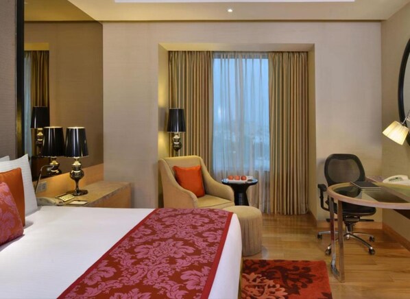 Classic Double Room, City View | City view